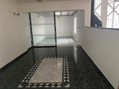 Casa de 4 alcobas en venta en Santa Ana Occidental, Bogotá, 217 m² · foto 16 de 20