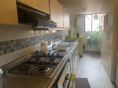 Apartamento de 3 alcobas en venta en Iberia 20, Bogotá, 80 m² · foto 18 de 20