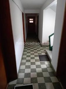 Casa de 4 alcobas en venta en Usaquen Cerros, Bogotá, 214 m² · foto 8 de 8