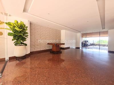 Apartamento de 3 alcobas en venta en Los Rosales (Oi), Bogotá, 315 m² · foto 1 de 11