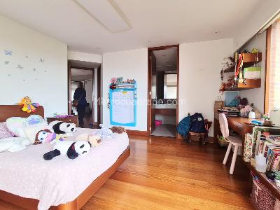 Apartamento de 3 alcobas en venta en Los Rosales (Oi), Bogotá, 315 m² · foto 7 de 11
