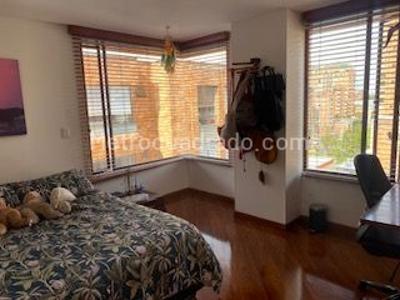 Apartamento de 4 alcobas en venta en Calleja Alta, Bogotá, 210 m² · foto 14 de 20