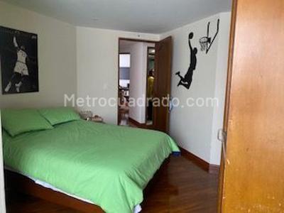 Apartamento de 4 alcobas en venta en Calleja Alta, Bogotá, 210 m² · foto 15 de 20