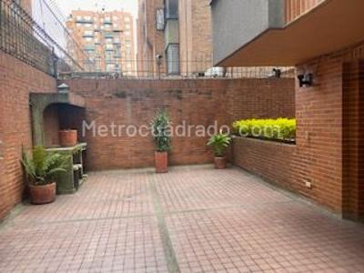 Apartamento de 4 alcobas en venta en Calleja Alta, Bogotá, 210 m² · foto 19 de 20