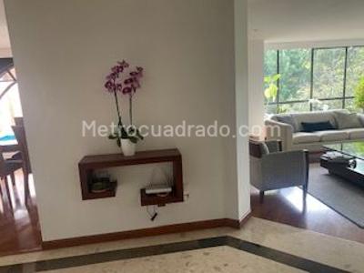 Apartamento de 4 alcobas en venta en Calleja Alta, Bogotá, 210 m² · foto 5 de 20