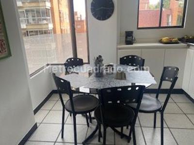 Apartamento de 4 alcobas en venta en Calleja Alta, Bogotá, 210 m² · foto 17 de 20