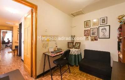 Casa de 4 alcobas en venta en La Soledad Teusaquillo, Bogotá, 180 m² · foto 8 de 17