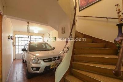 Casa de 4 alcobas en venta en La Soledad Teusaquillo, Bogotá, 180 m² · foto 10 de 17