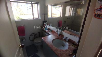 Casa de 5 alcobas en venta en Pontevedra, Bogotá, 280 m² · foto 8 de 8