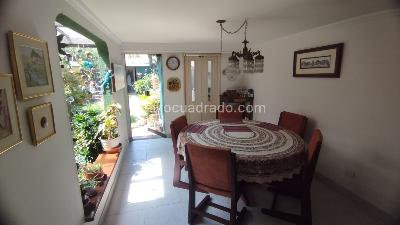 Casa de 5 alcobas en venta en Pontevedra, Bogotá, 280 m² · foto 4 de 8