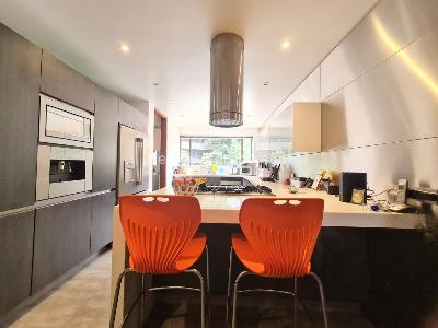 Apartamento de 3 alcobas en venta en Los Rosales Reservado, Bogotá, 315 m² · foto 10 de 12