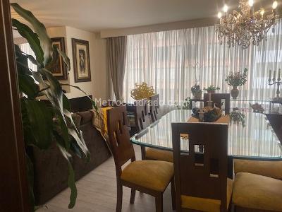 Apartamento de 3 alcobas en venta en Santa Barbara Central Santa Barbara, Bogotá, 116 m² · foto 9 de 20