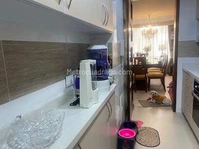 Apartamento de 3 alcobas en venta en Santa Barbara Central Santa Barbara, Bogotá, 116 m² · foto 15 de 20