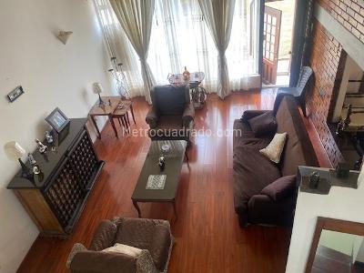 Casa de 4 alcobas en venta en Potosi Pontevedra, Bogotá, 251 m² · foto 8 de 20