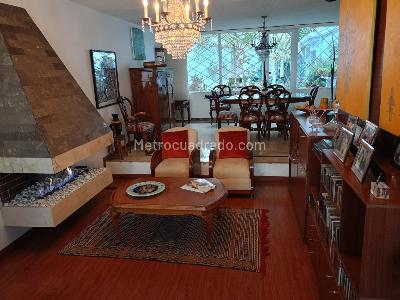 Casa de 4 alcobas en venta en Pasadena Alta, Bogotá, 240 m² · foto 4 de 19