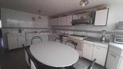 Casa de 4 alcobas en venta en Las Margaritas, Bogotá, 210 m² · foto 10 de 20