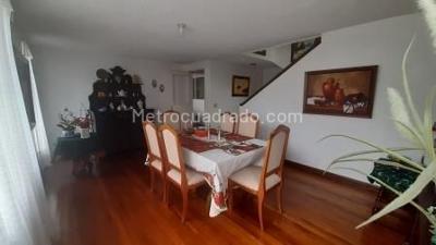 Casa de 4 alcobas en venta en Las Margaritas, Bogotá, 210 m² · foto 3 de 20