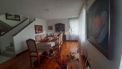 Casa de 4 alcobas en venta en Las Margaritas, Bogotá, 210 m² · foto 4 de 20