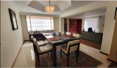 Apartamento en venta en Las Rosales, Bogotá · foto 3 de 13
