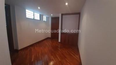Apartamento de 3 alcobas en venta en Santa Paula, Bogotá, 159 m² · foto 16 de 20