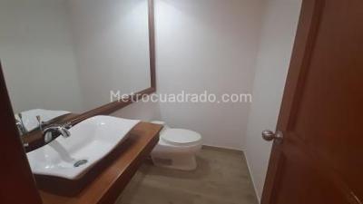 Apartamento de 3 alcobas en venta en Santa Paula, Bogotá, 159 m² · foto 17 de 20