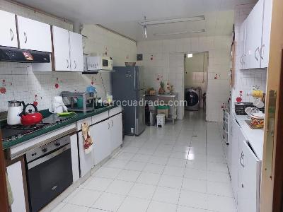 Casa de 3 alcobas en venta en Cedro Golf, Bogotá, 200 m² · foto 9 de 20