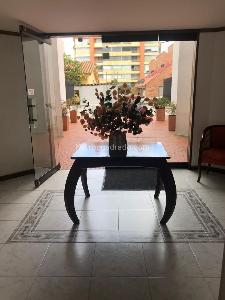 Apartamento en venta en La Carolina, Bogotá · foto 2 de 18
