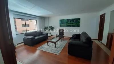Apartamento en venta en Rosales Alto, Bogotá · foto 2 de 20