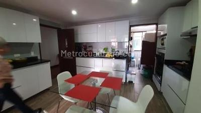 Apartamento en venta en Rosales Alto, Bogotá · foto 3 de 20