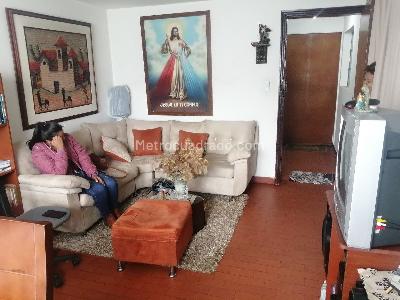 Casa de 5 alcobas en venta en Jose Joaquin Vargas, Bogotá, 372 m² · foto 13 de 17