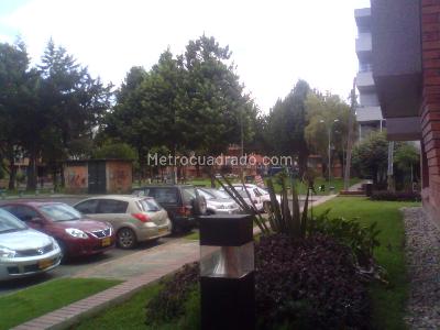 Apartamento de 2 alcobas en venta en Calleja Alta, Bogotá, 97 m² · foto 3 de 16