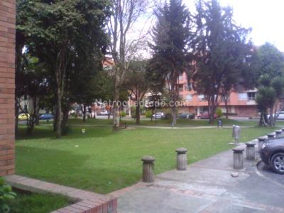 Apartamento de 2 alcobas en venta en Calleja Alta, Bogotá, 97 m² · foto 2 de 16