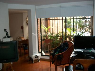 Apartamento de 2 alcobas en venta en Calleja Alta, Bogotá, 97 m² · foto 7 de 16