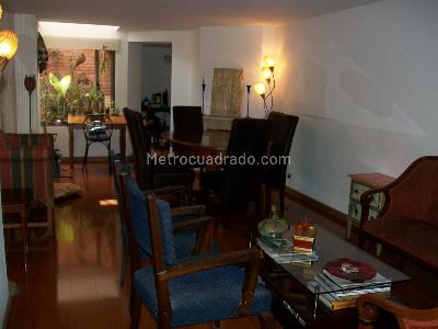 Apartamento de 2 alcobas en venta en Calleja Alta, Bogotá, 97 m² · foto 9 de 16
