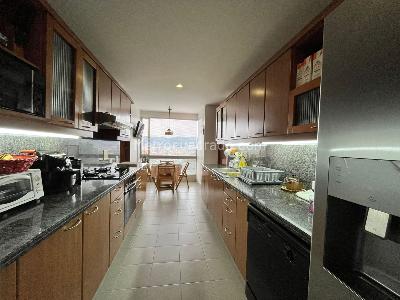 Apartamento de 3 alcobas en venta en Balcones De Lindaraja, Bogotá, 193 m² · foto 12 de 20