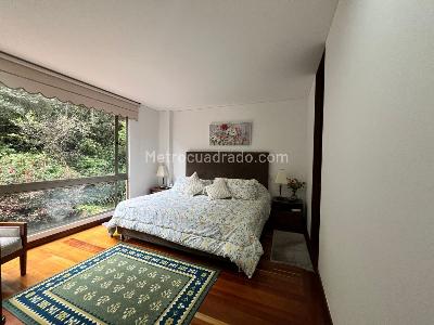 Apartamento de 3 alcobas en venta en Balcones De Lindaraja, Bogotá, 193 m² · foto 13 de 20