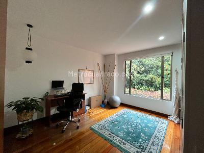 Apartamento de 3 alcobas en venta en Balcones De Lindaraja, Bogotá, 193 m² · foto 18 de 20
