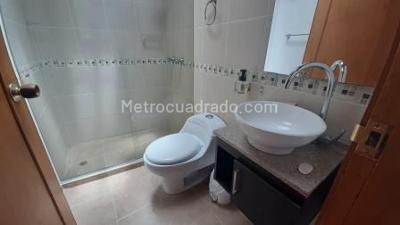 Casa de 3 alcobas en venta en Santa Ana Occidental, Bogotá, 254 m² · foto 14 de 20