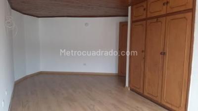 Casa de 3 alcobas en venta en Santa Ana Occidental, Bogotá, 254 m² · foto 20 de 20