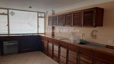 Casa de 3 alcobas en venta en Santa Ana Occidental, Bogotá, 254 m² · foto 7 de 20