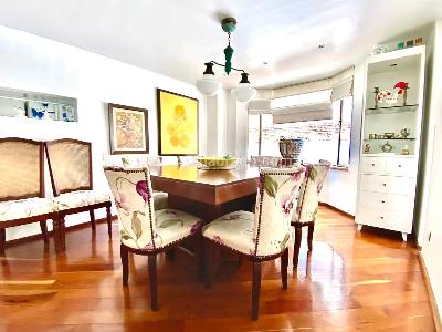 Apartamento de 3 alcobas en venta en Chico Norte Chico, Bogotá, 130 m² · foto 1 de 13