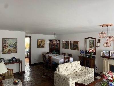 Casa de 4 alcobas en venta en Polo Club, Bogotá, 280 m² · foto 2 de 13