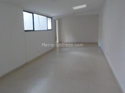 Casa de 5 alcobas en venta en El Lago, Bogotá, 1000 m² · foto 5 de 20