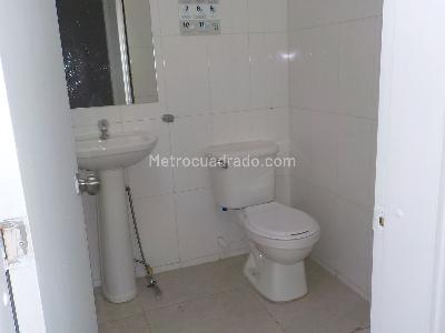 Casa de 5 alcobas en venta en El Lago, Bogotá, 1000 m² · foto 8 de 20