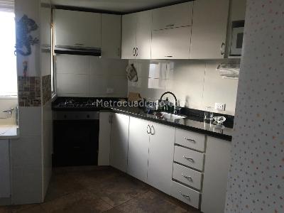 Apartamento de 2 alcobas en venta en Los Rosales, Bogotá, 113 m² · foto 6 de 16