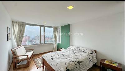 Apartamento de 2 alcobas en venta en Los Rosales, Bogotá, 113 m² · foto 10 de 16