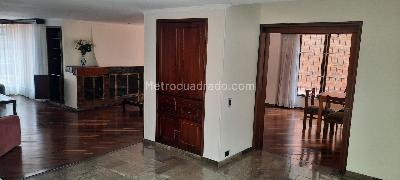 Apartamento de 3 alcobas en venta en La Cabrera Alta, Bogotá, 508 m² · foto 18 de 20