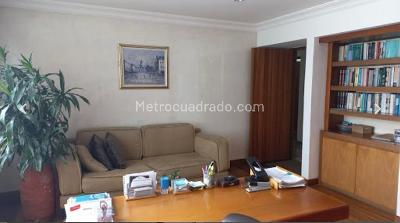 Apartamento de 3 alcobas en venta en Centro Las Nieves, Bogotá, 213 m² · foto 11 de 20