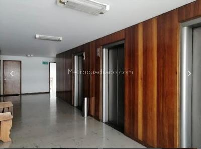 Apartamento de 3 alcobas en venta en Centro Las Nieves, Bogotá, 213 m² · foto 3 de 20