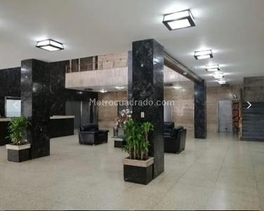 Apartamento de 3 alcobas en venta en Centro Las Nieves, Bogotá, 213 m² · foto 2 de 20